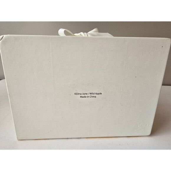 Bee Sweet Decorative Gift Box - Picture 8 of 8